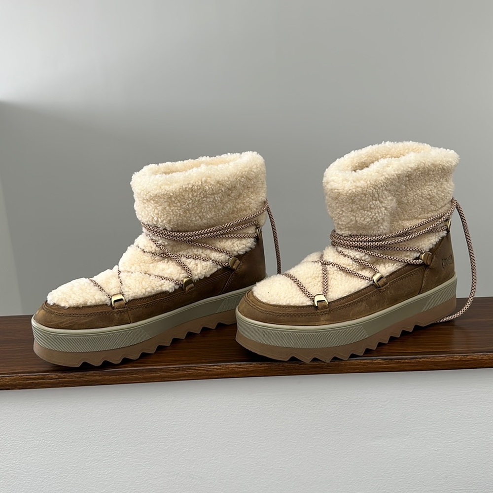 Cougar winter boots size US 9